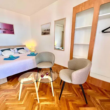 In 44157 Apartman *